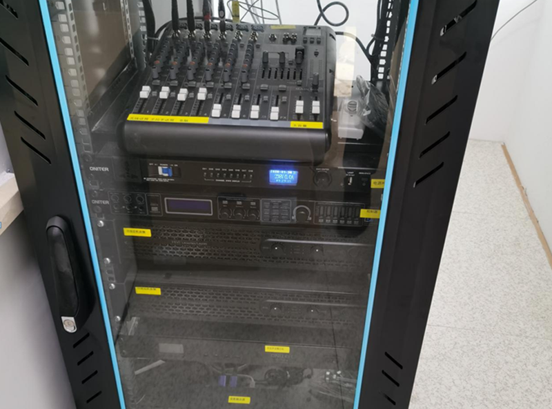 武裝部多功能廳多媒體智能化弱電工程機(jī)房